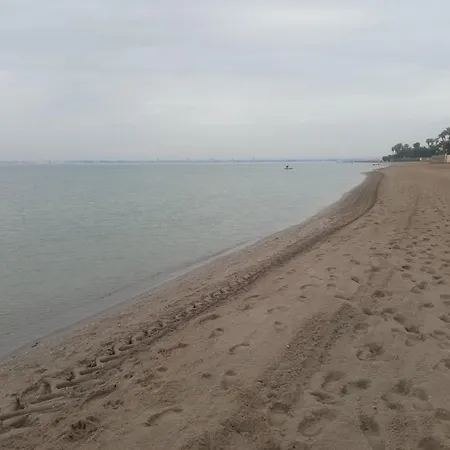 Veneziola Sunset Beach, Sea, Pool, Soccer Court, Garden & Barbecue *